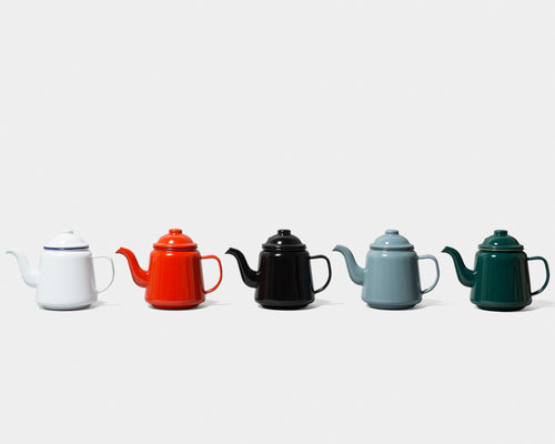 https://www.falconenamelware.com/cdn/shop/products/falcon-teapot-5up-rgb_500x.jpg?v=1529061059